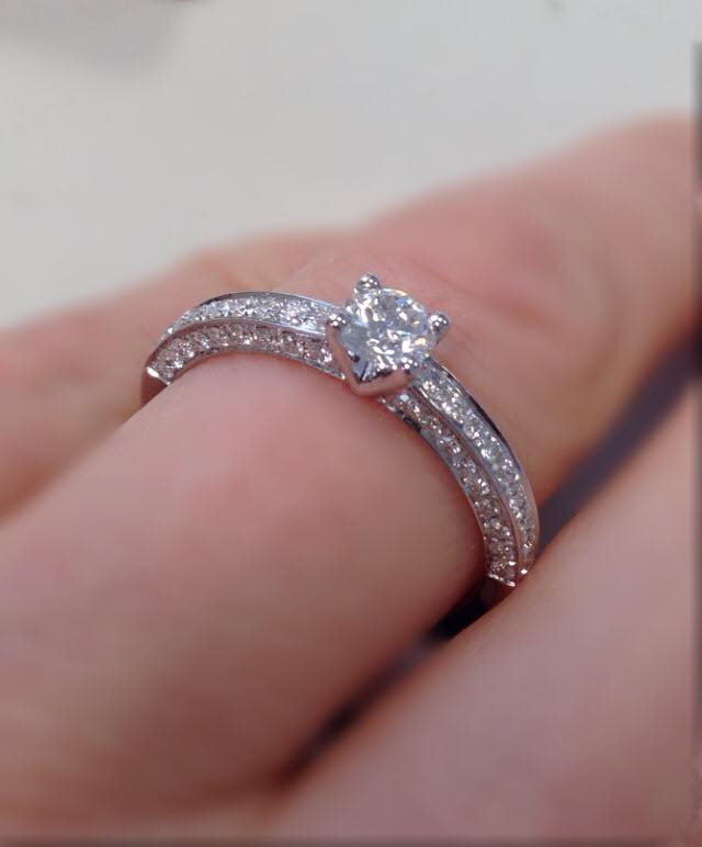18ct White Gold Round Brilliant Diamond Engagement Ring 0.69ct SKU